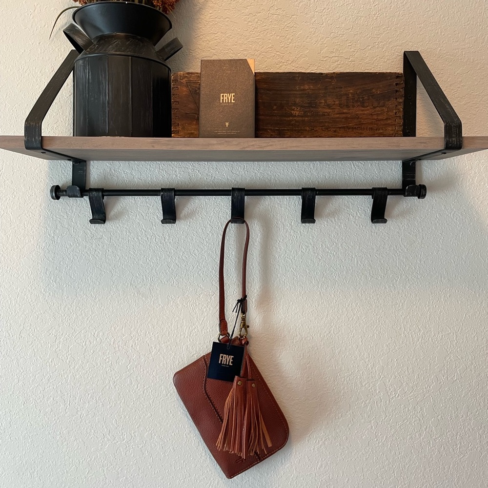 Frye Paige Wristlet in Cognac, NWT